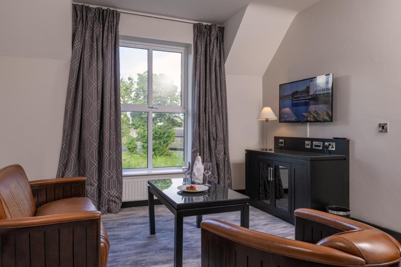 Redcastle 4*